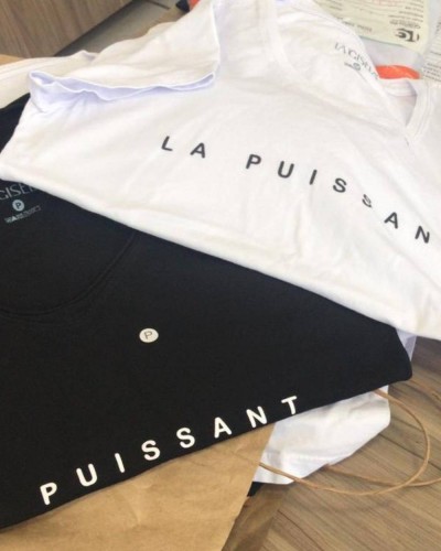 T-Shirt La Gisela Gola Corte A Fio Branca La Puissant T-Shirt La Gisela Gola Corte A Fio Branca La Puissant