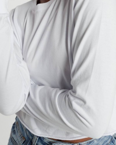 T-Shirt Cropped Manga longa Branca La Femme