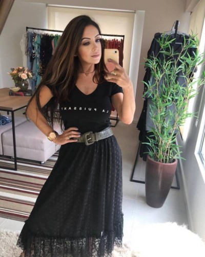 T-Shirt La Gisela Gola Corte A Fio Preta La Puissant