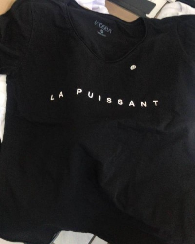 T-Shirt La Gisela Gola Corte A Fio Preta La Puissant T-Shirt La Gisela Gola Corte A Fio Preta La Puissant
